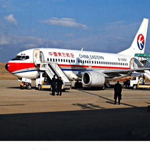 长水航空托运航空快运业稳步发展的原因是什么？